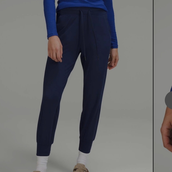 Lululemon Ready to Rulu High-Rise Jogger 7/8 Length Size 6 - Picture 7 of 7